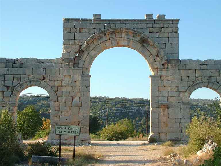 Olba Kuzey Kapısı