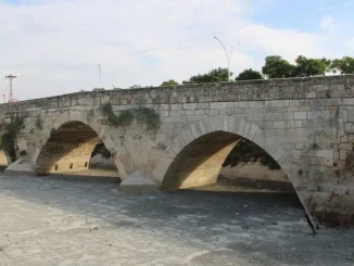 Bac Köprüsü