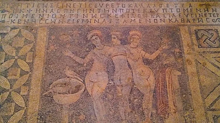 Üç Güzeller